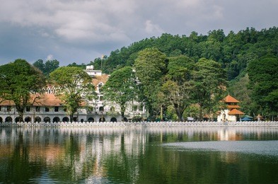 temple of the tooth, kandy, sri lanka