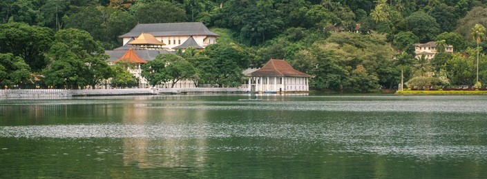 temple of the tooth, kandy, sri lanka