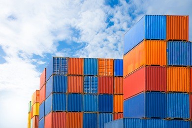 container shipping trader.