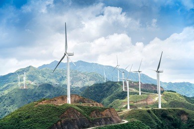 the sea dials high, the wind turbine production of green energy