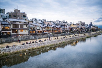 gion shijo bridge at higashiyama,kyoto,tourism of japan