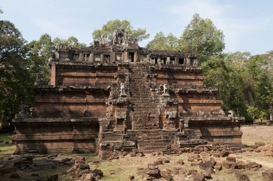 phimeanakas temple at angkor thom in siem reap, cambodia