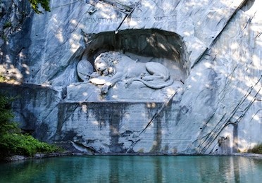 the dying lion of lucerne monument, switzerland