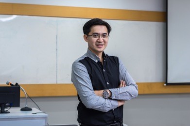 portrait of asian teacher in the classroom, university education concept