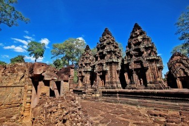 banteay srei (citadel of women, tribhuvanamahe?vara or great lord of threefold world), cambodian red sandstone temple widely praised as precious gem or jewel of khmer art, angkor, siem reap, cambodia