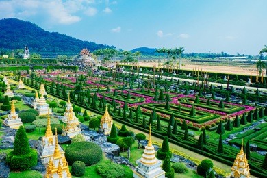 nong nooch tropical botanical garden is a 500-acre botanical garden and tourist attraction at kilometer 163 on sukhumvit road in chonburi province, thailand.