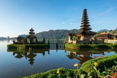 pura ulun danu temple bali