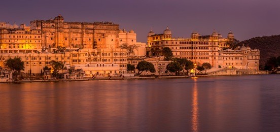 long exposure lake pichola and taj lake palace , udaipur, rajasthan, india, asia.