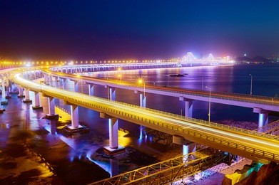 the dalian xinghai bay cross-sea bridge