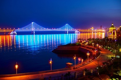 the dalian xinghai bay cross-sea bridge