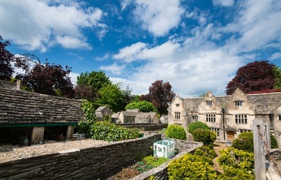 model village-bourton on the water