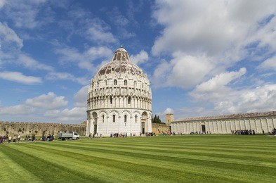 battistero di san giovanni pisa, italy
