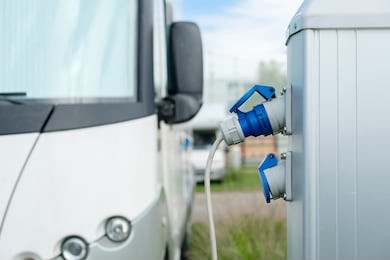 camping caravan charge electric power for use in car.