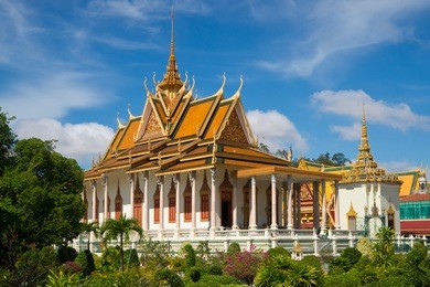 the temple containing the famous silver pagoda in the royal palace district of cambodias capital phnom penh