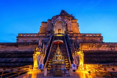 wat chedi luang is a buddhist temple in the historic centre of chiang mai, thailand.