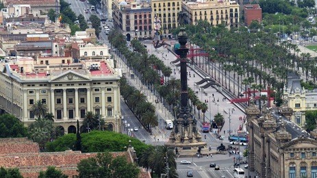 christopher columbus statue at the lower end of la rambla, barcelona, catalonia, spain.
