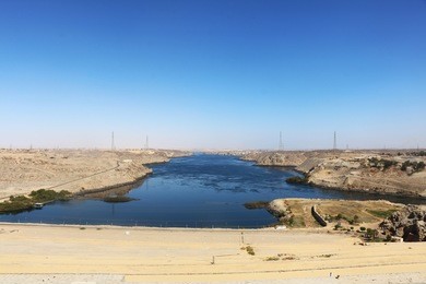 high dam aswan / nasser lake 
