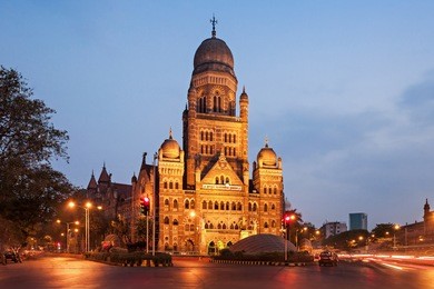 the municipal corporation building in mumbai, india