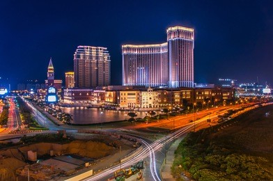 venetian macau at night
