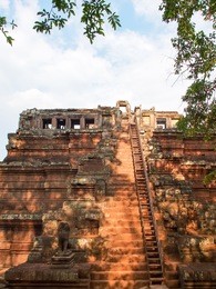 historical ruins of the phimeanakas