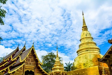 architecture of wat phra singh lanna art chiang mai