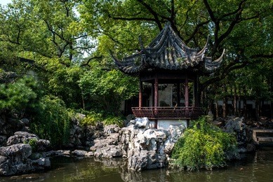 yuyuan garden at the center of shanghai, china 10/12/2017