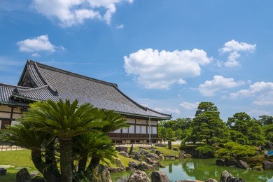 ninomaru garden and palace at nijo castle in kyoto, japan