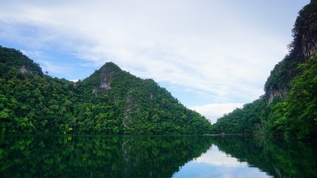 pulau dayang bunting, langkawi’s second largest uninhabited island, is easily accessible via a 15-minute boat ride from kuah jetty. its name literally translates to ‘isle of the pregnant maiden.