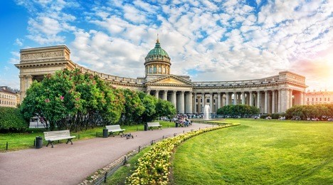a quiet summer sunny evening at the kazan cathedral in st. petersburg and lilac bushes