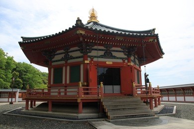 pagoda at narita-san shinsho-ji temple, near tokyo, japan
