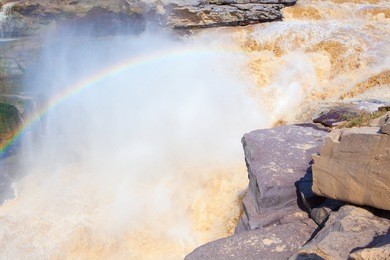 hukou waterfall-the biggest yellow waterfall in china. it located in the middle reaches of the yellow river. taken on the jixian county, shanxi, china. 