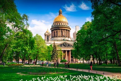 isaac cathedral in st petersburg, russia.