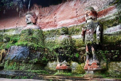 sculture in leshan buda complex, china