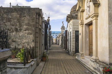 recoleta cemetery in buenos aires city