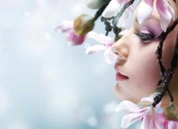 beautiful spring girl with flowers