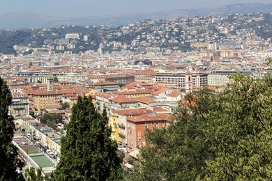 nice from castle hill