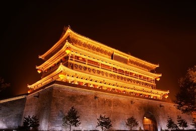 drum tower in xi'an of china