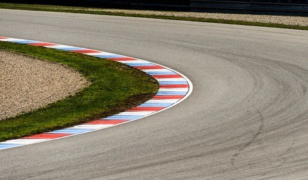 car race track curve