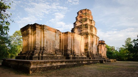 prasat kravan temple at sunset, in angkor wat archaeological park, in cambodia.
