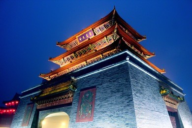 ancient chinese architecture at night