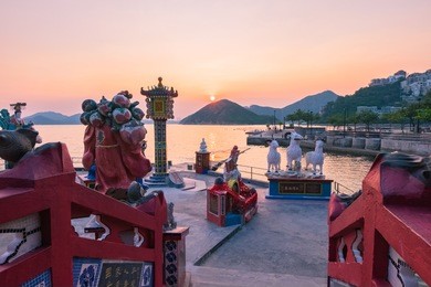 colorful god statues are located at the repulse bay is a quaint taoist temple which is popular for its colorful mosaic statues