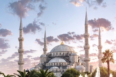 the blue mosque or sultanahmet camii in istanbul at sunset