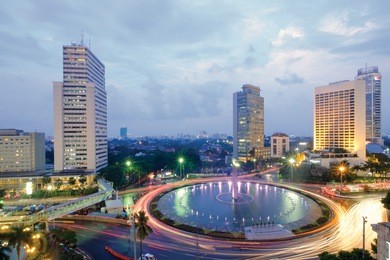 jammed in centre of jakarta city, hi roundabout with selamat datang statue.