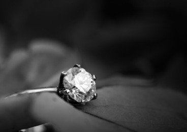 diamond ring black and white