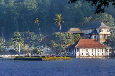 temple of the sacred tooth relic, kandy, sri lanka