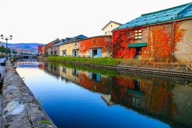 otaru canel in autumn season.