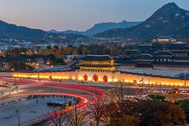 night lights at gyeongbokgung palace seoul korea