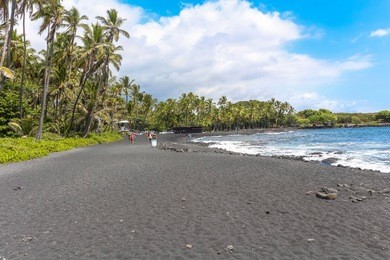 black sand beach on hawaii big island
