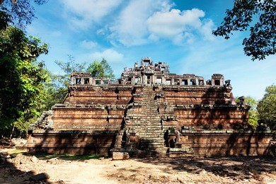 phimeanakas temple in angkor wat, cambodia