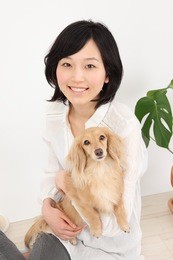 dachshund and asian women